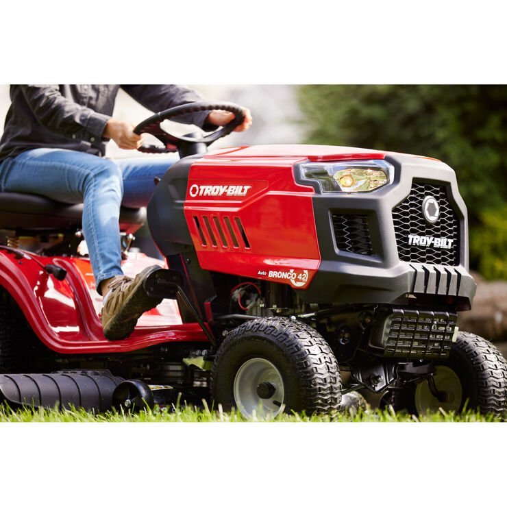 Troy-Bilt Bronco 46″ Gas Riding Lawn Mower with 547cc Engine and AutoDrive Transmission 4.1 stars out of 151 reviews (4.1) | image 12