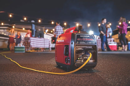 Honda EU2200i 2200 watt 120V inverter generator with CO-MINDER™ image 8