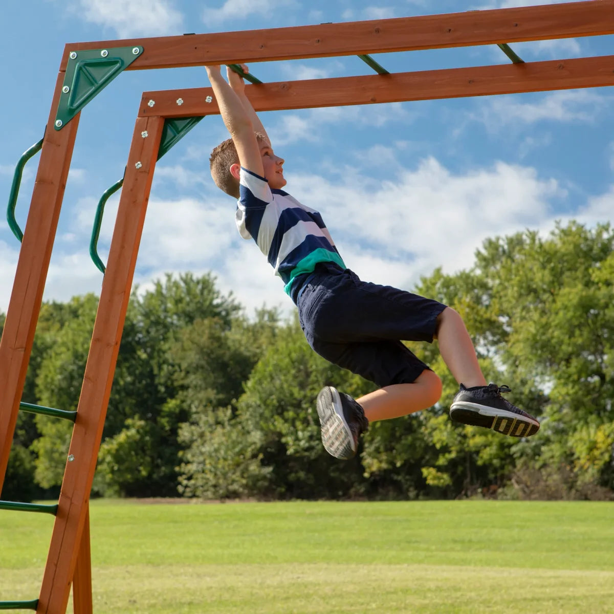 Backyard Discovery Skyfort II Swing Set image 5