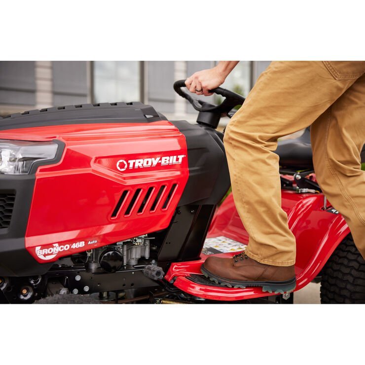 Troy-Bilt Bronco 46″ Gas Riding Lawn Mower with 547cc Engine and AutoDrive Transmission 4.1 stars out of 151 reviews (4.1) | image 10